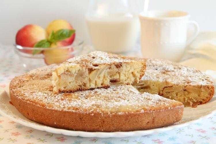 Semolina Cake (Mannik) with Kefir and Apples - Recipes