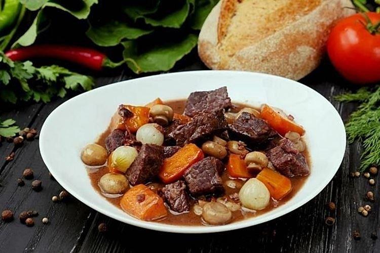 Beef Bourguignon - Main Courses for New Year's 2021