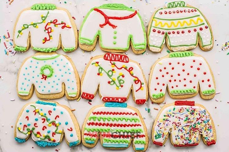 New Year's Shortbread Cookies - Desserts for New Year's 2021