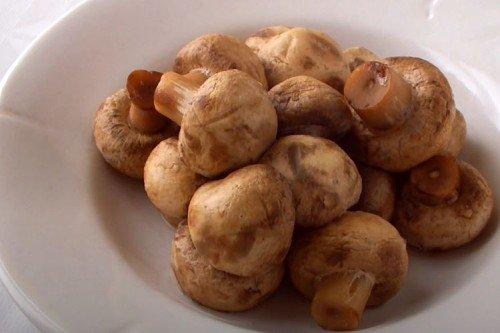 Zanahoria coreana con champiñones en casa - receta paso a paso