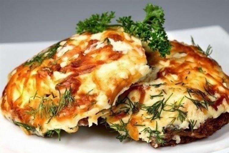 French-Style Meat with Mushrooms in the Oven - Recipes