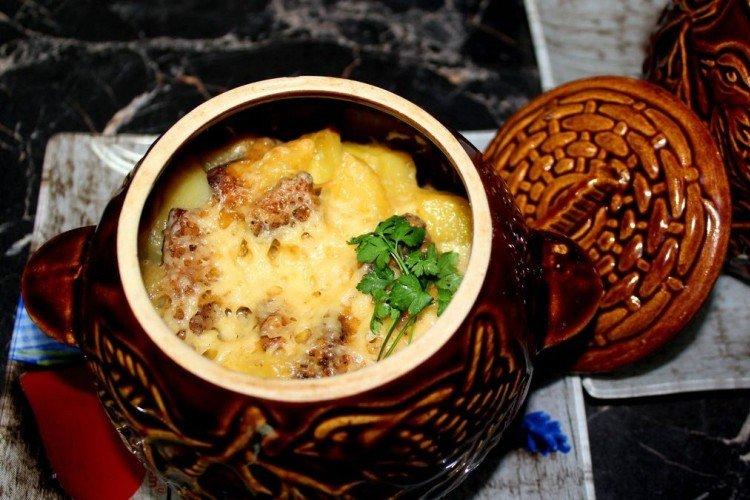 Restaurant-Style Meat in Pots with Potatoes - Step-by-Step Recipes