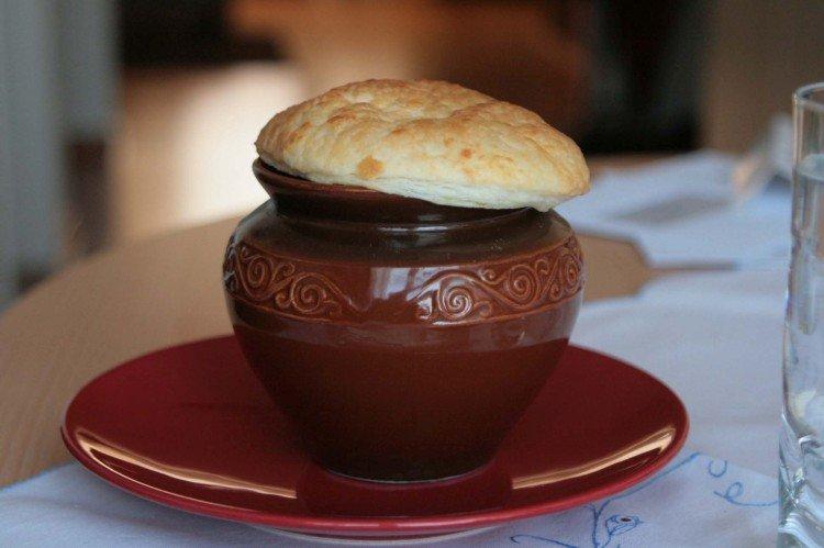 Meat in Pots with Potatoes and a Delicious Lid - Step-by-Step Recipes