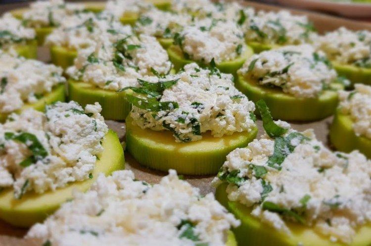 Calabacín con queso crema - Recetas de aperitivos de Año Nuevo