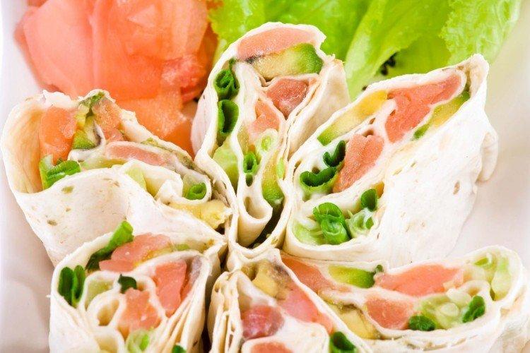 Aperitivo de Año Nuevo con salmón y jamón - recetas
