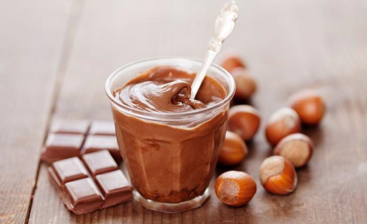 Homemade Nutella with Chocolate - Recipe