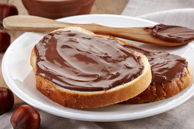 Homemade Nutella with Honey - Recipe