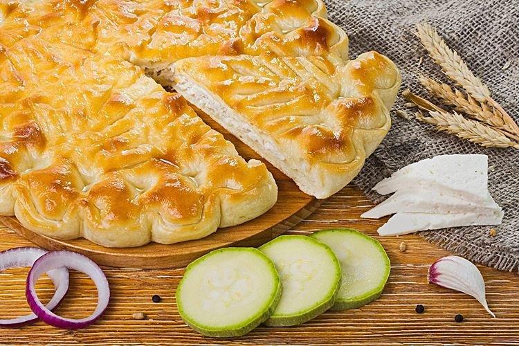 Pastel osetio con calabacines - recetas