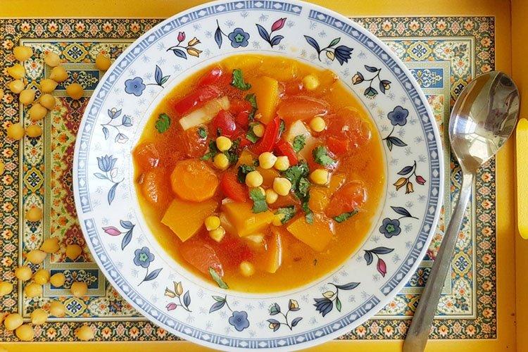 Sopa de verduras con apio - recetas