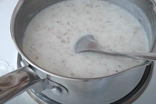 Haferbrei mit Milch - klassisches Rezept Schritt für Schritt