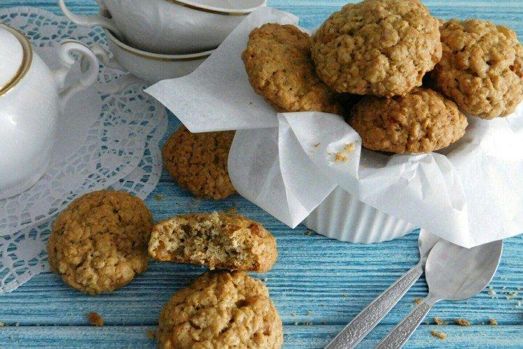 Classic Homemade Oatmeal Cookies - Recipes