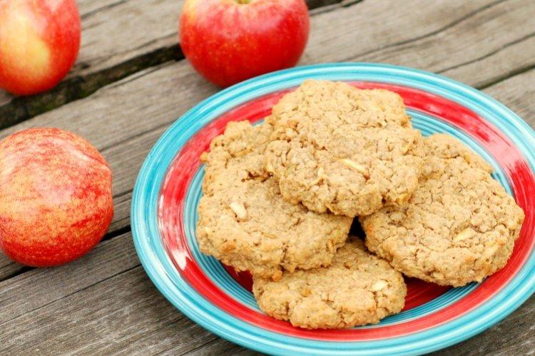 Homemade Apple Oatmeal Cookies - Recipes