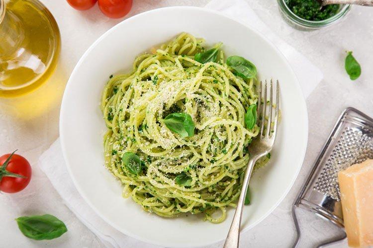 Pasta con champiñones en salsa verde - recetas