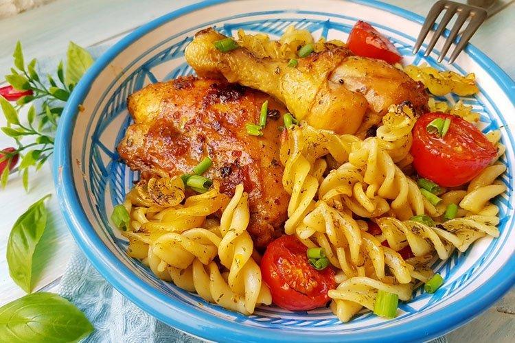 Pasta con pollo y piña - recetas