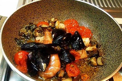 Pasta italiana con mariscos - receta paso a paso