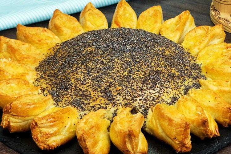 Puff Pastry Sunflower Pie - Recipes