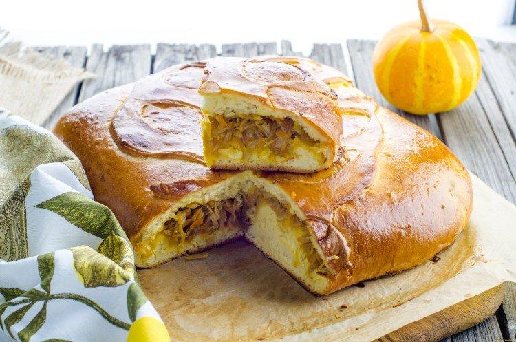 Pastel de col con kéfir agrio al horno - recetas