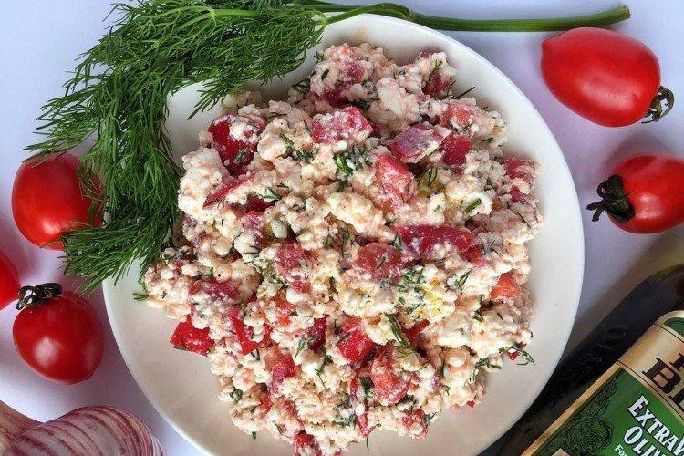 Cottage Cheese and Vegetable Salad - Simple and Delicious Salads for All Occasions
