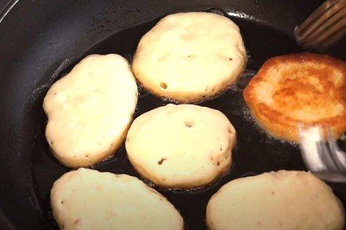 Kefir and Water Pancakes - Step-by-Step Recipe