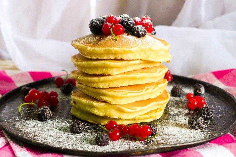 Fluffy American Pancakes with Milk - Recipes