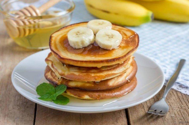 Fluffy Banana Pancakes with Milk - Recipes