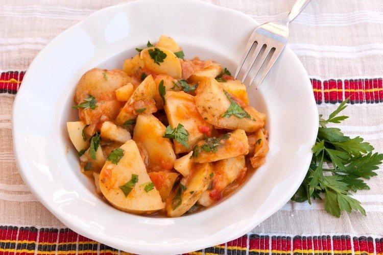 Stewed Potatoes - Multicooker Recipes