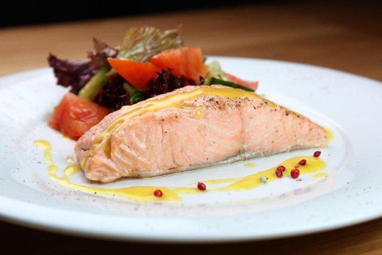 Steamed Salmon - Multicooker Recipes