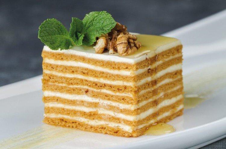 Medovik (Honey Cake) - Multicooker Recipes