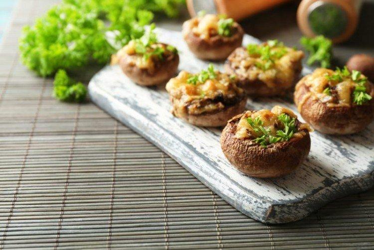 Champiñones rellenos - Recetas en microondas