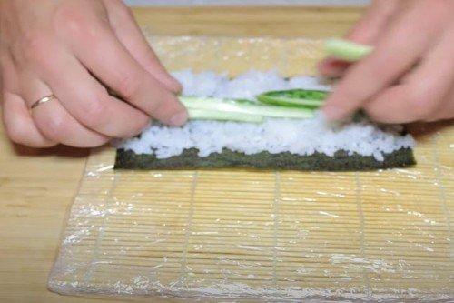 Homemade Maki Rolls - Step-by-Step Recipe