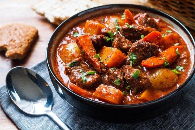 Zharkoye - Russian National Dishes Recipes