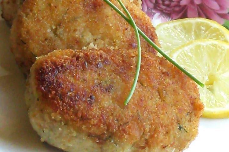 Hamburguesas de pescado con champiñones - recetas