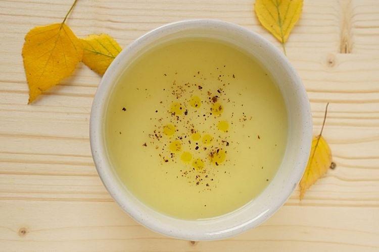Crema de sopa de pescado de salmón rosado enlatado - recetas