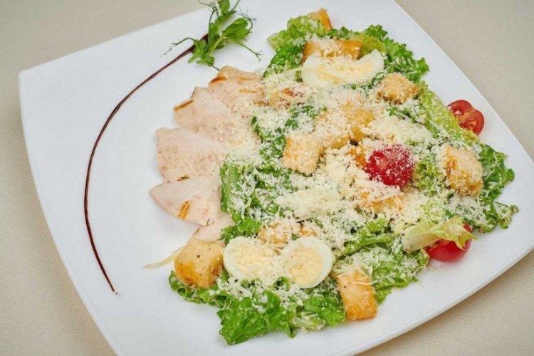 Caesar Salad with Chicken and Quail Eggs - Recipes