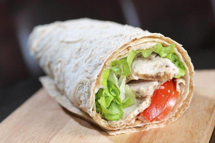 Caesar Salad Roll with Chicken - Recipes