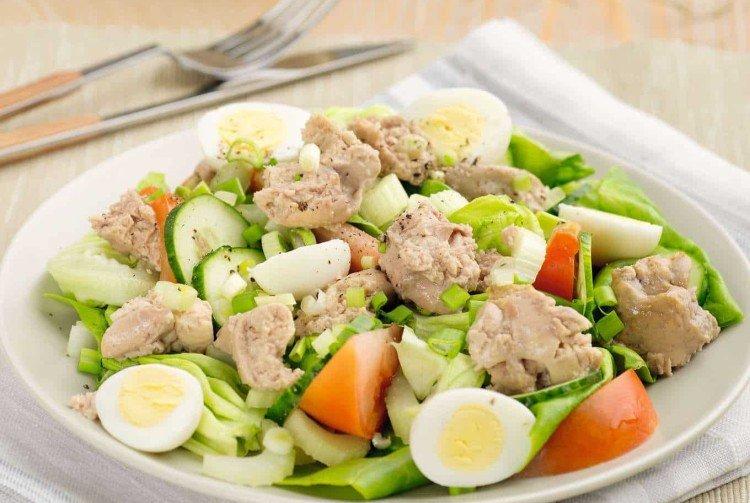 Ensalada con hígado de bacalao y verduras - recetas
