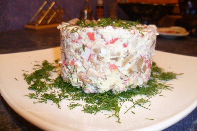 Smoked Chicken and Crab Stick Salad - Recipes