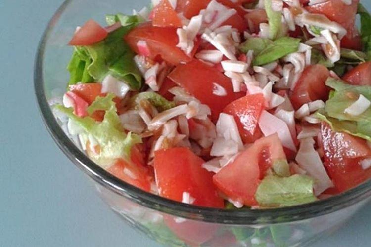 Ensalada ligera de surimi y tomate - recetas