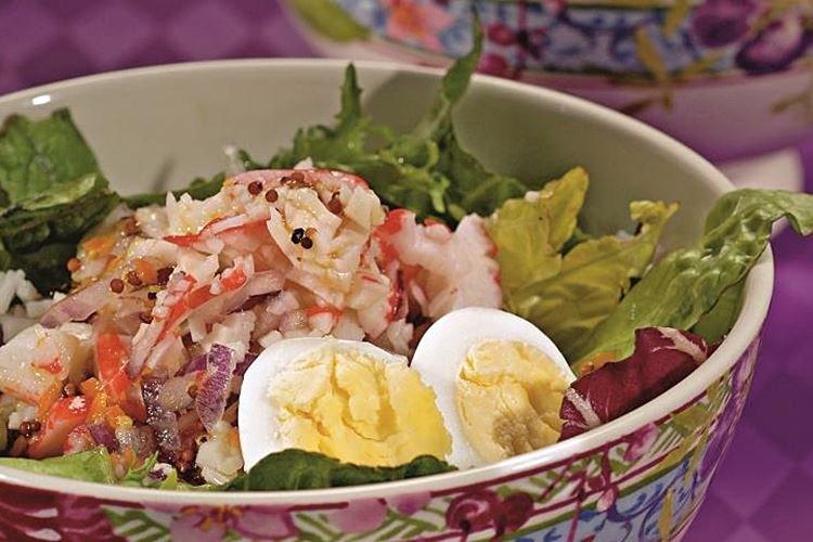 Ensalada de surimi, tomate y naranja - recetas
