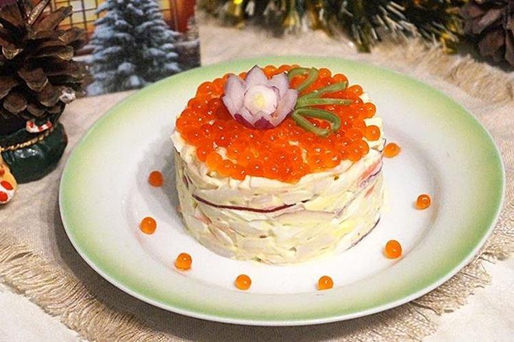 Ensalada de surimi, arroz y calamares - recetas