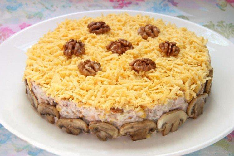 Ensalada de pollo ahumado y piña Encanto - recetas