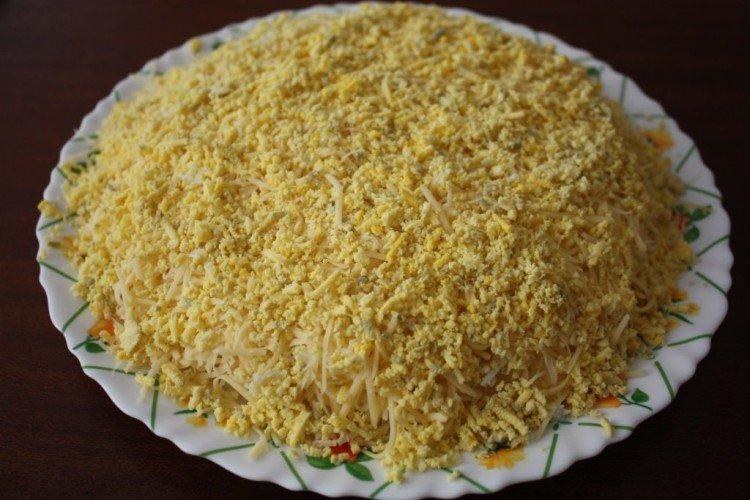 Ensalada de pollo, piña y ciruelas pasas - recetas