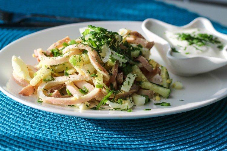 Ensalada de calamares sin mayonesa para la mesa festiva - recetas