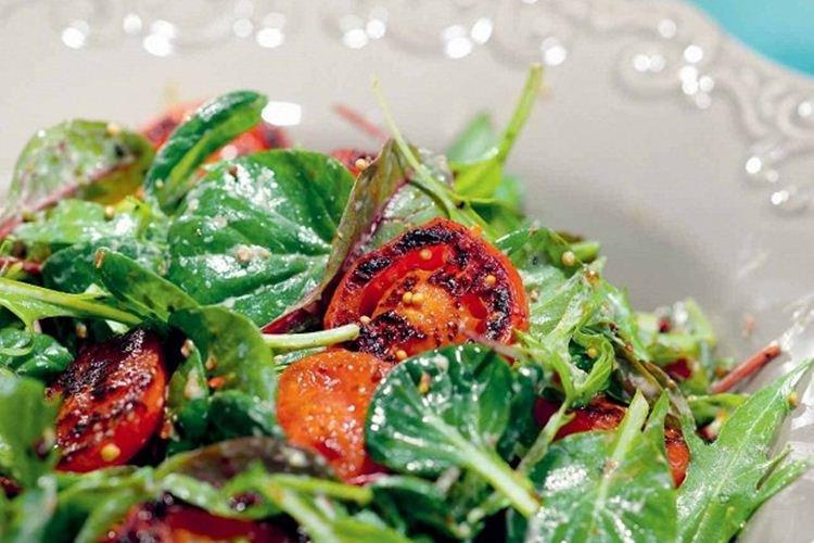 Ensalada de tomates asados - Recetas de ensaladas sin mayonesa