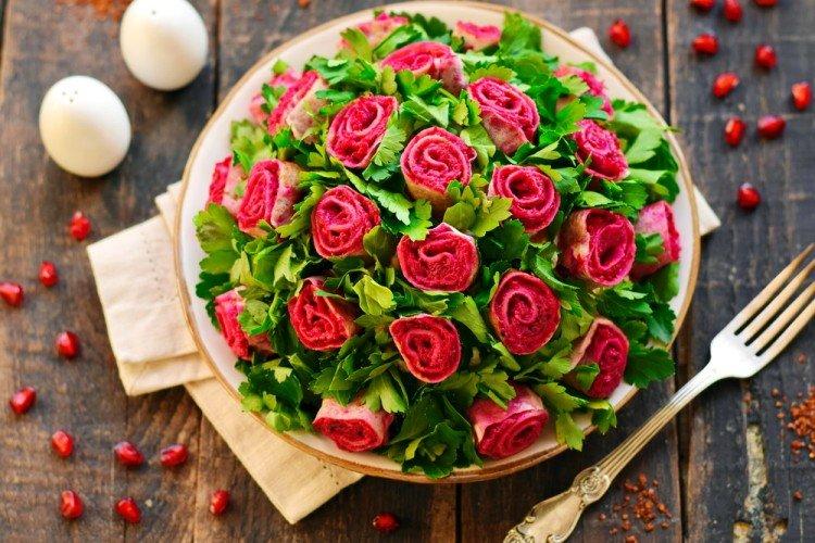 Ensalada «Ramo de Rosas» para la mesa festiva - recetas