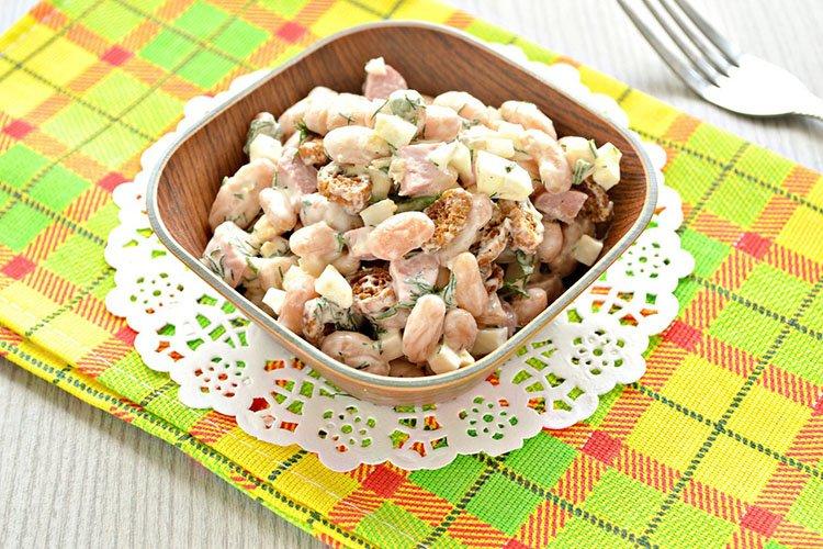 Bean Salad with Apples and Cheese - Recipes