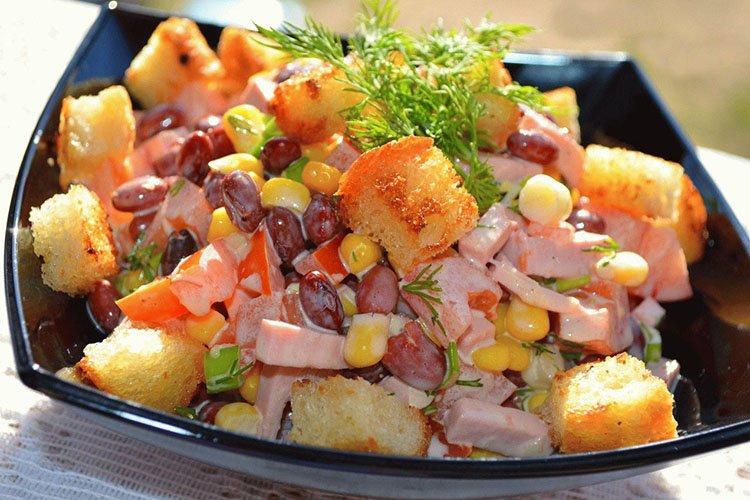 Bean Salad with Pineapples and Cheese - Recipes