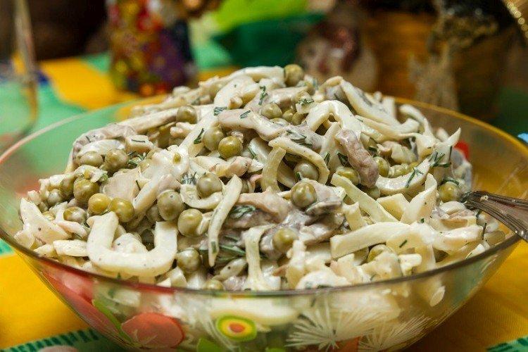 Squid Salad with Green Beans and Peas - Recipes