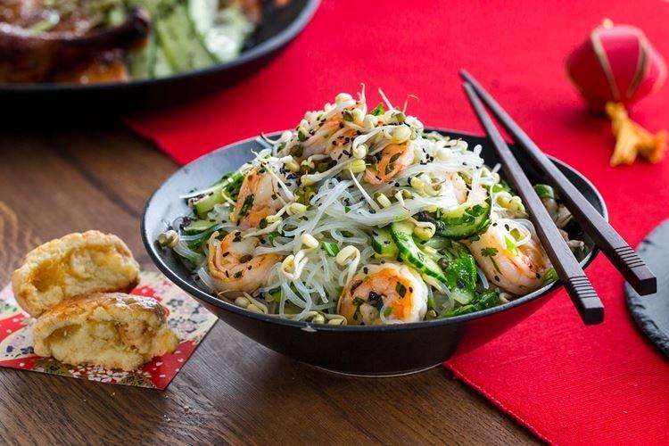 Ensalada de camarones, calamares y fideos de celofán - recetas