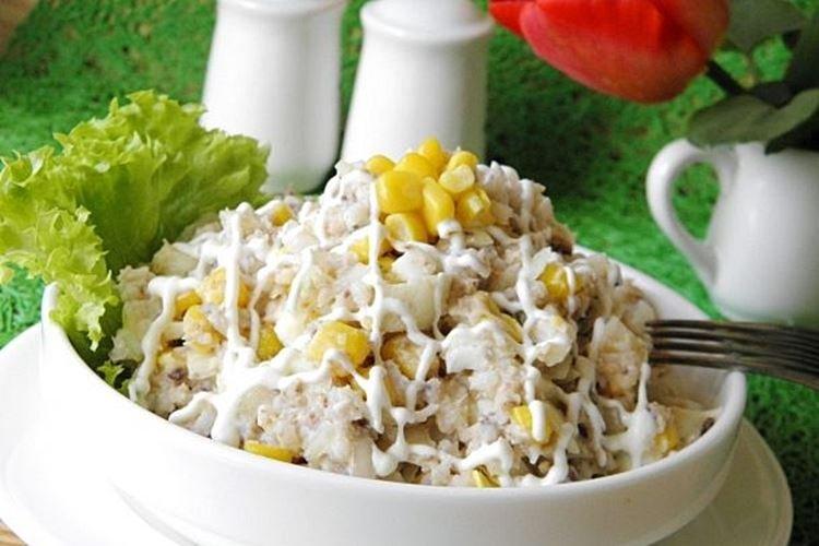 Corn and Canned Fish Salad - Recipes